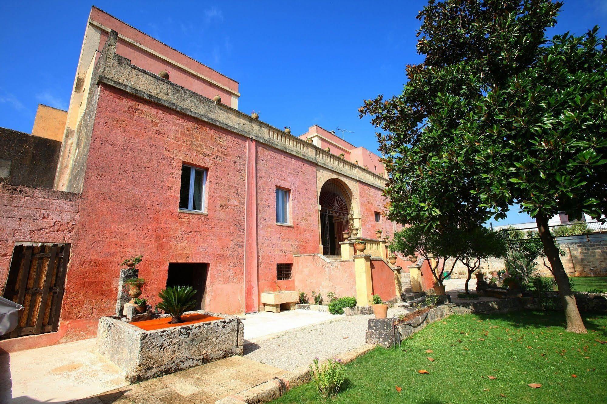 Palazzo Laura Morciano di Leuca Exterior foto